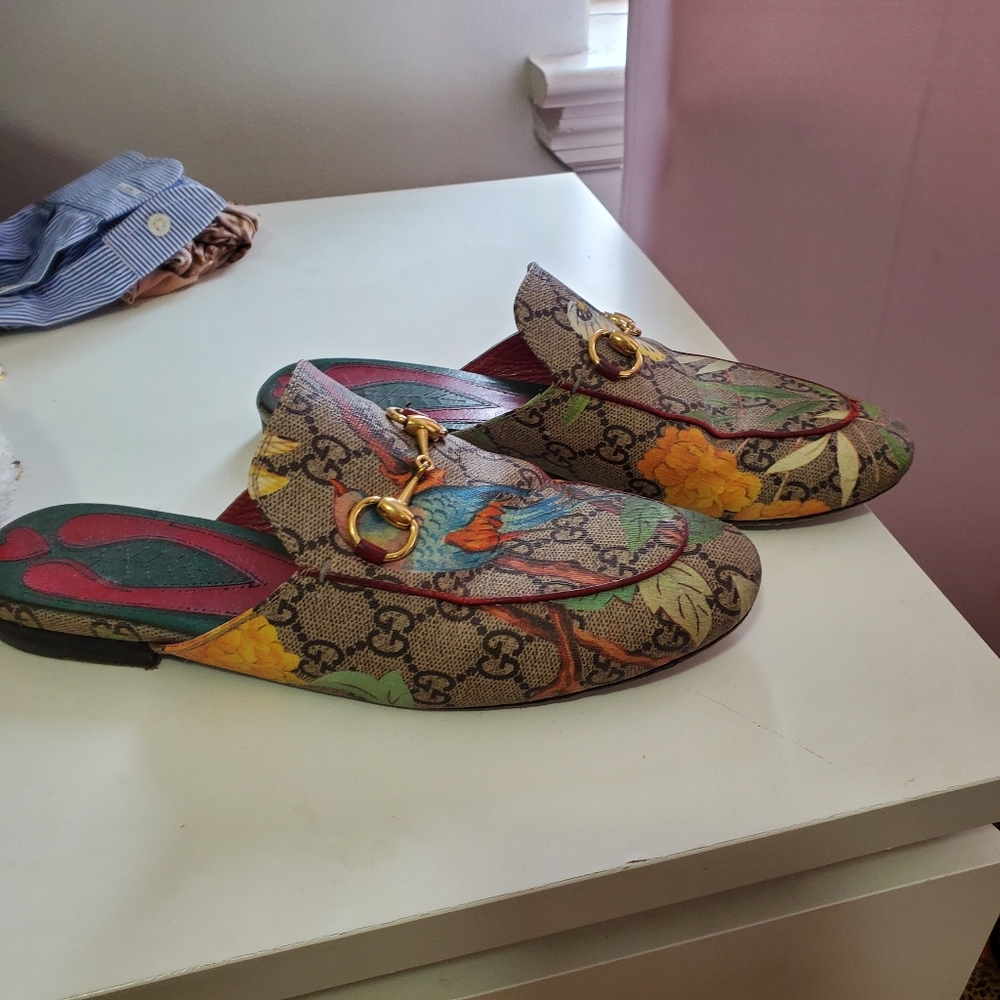 Gucci spring mules size 37